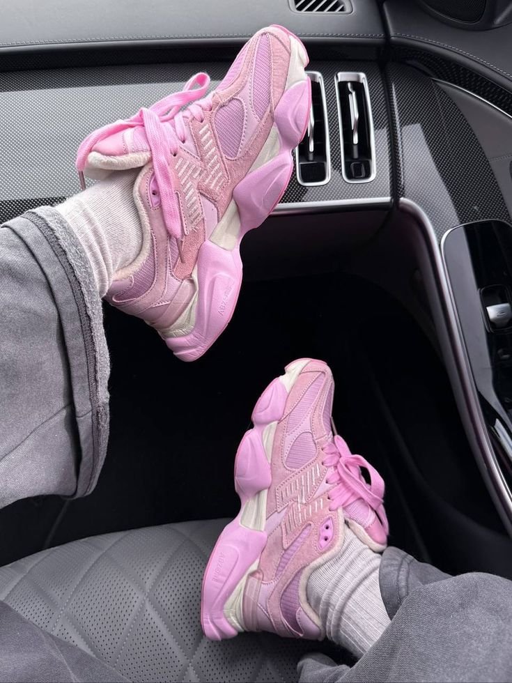 New Balance 9060 Pink
